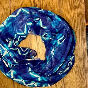 Multiple colored light weight scarf with tassels 🧣